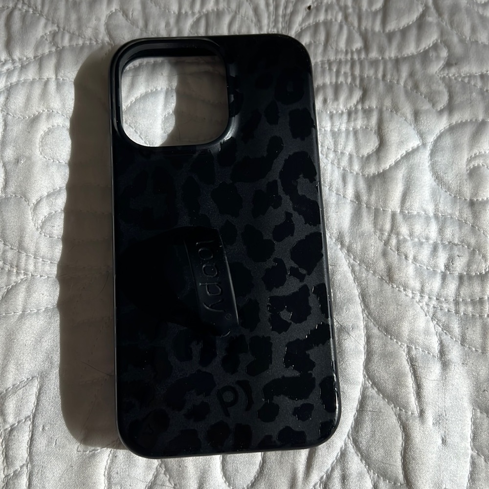 Black Leopard Loopy case